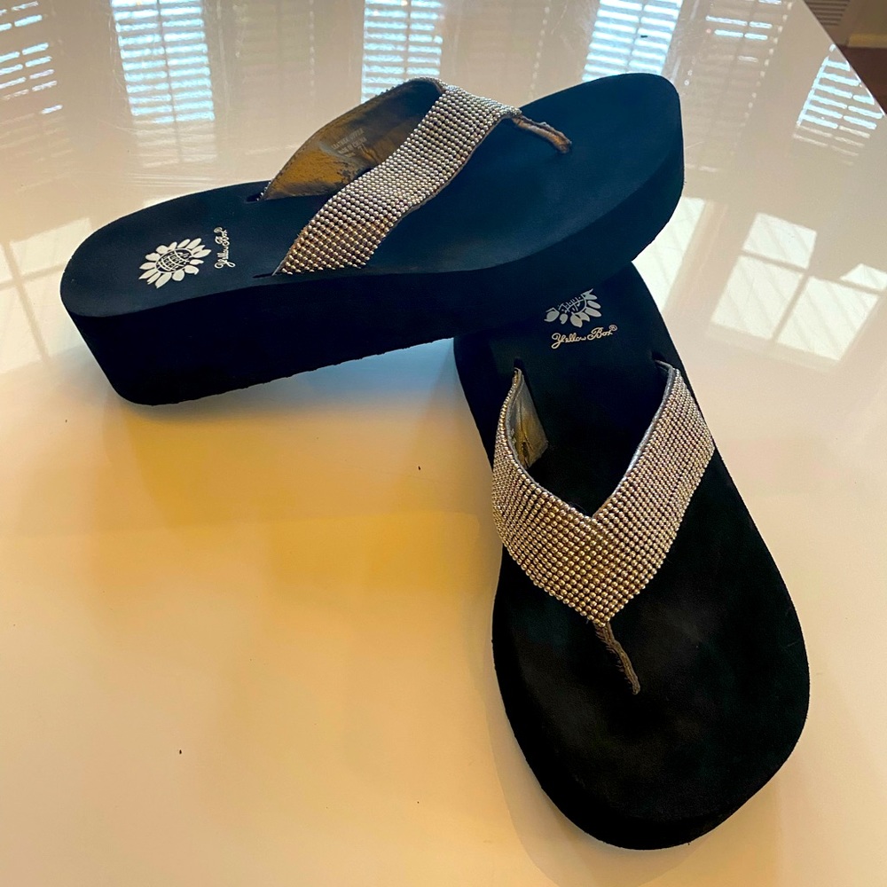 Yellow Box Wedge Platform Sandal Flip Flop Metal Beading Size 7.5